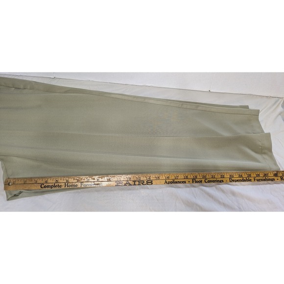 IZOD Golf Xtreme Function Men's Beige Khaki Dress Pants Size 42x30 Pleated Front - Picture 5 of 9